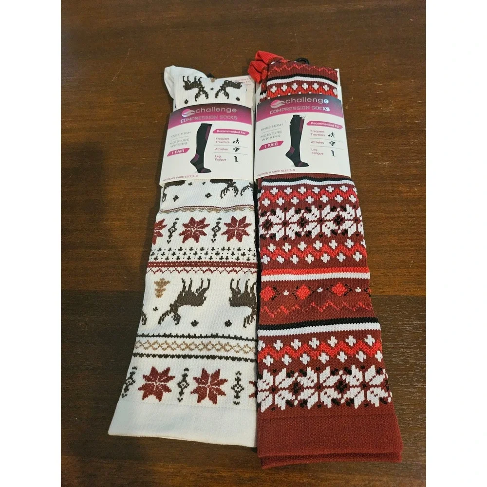 Challenge Compression Socks Women 5-9 Red White Fair Isle Reindeer 2 Pair NEW